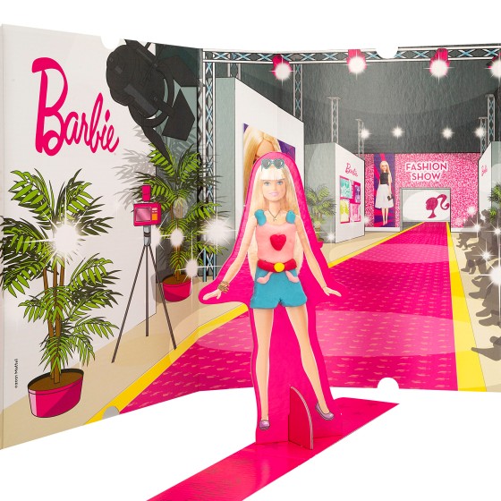 Jogo Criativo de Plasticina Barbie Fashion Boneca Paserelle de