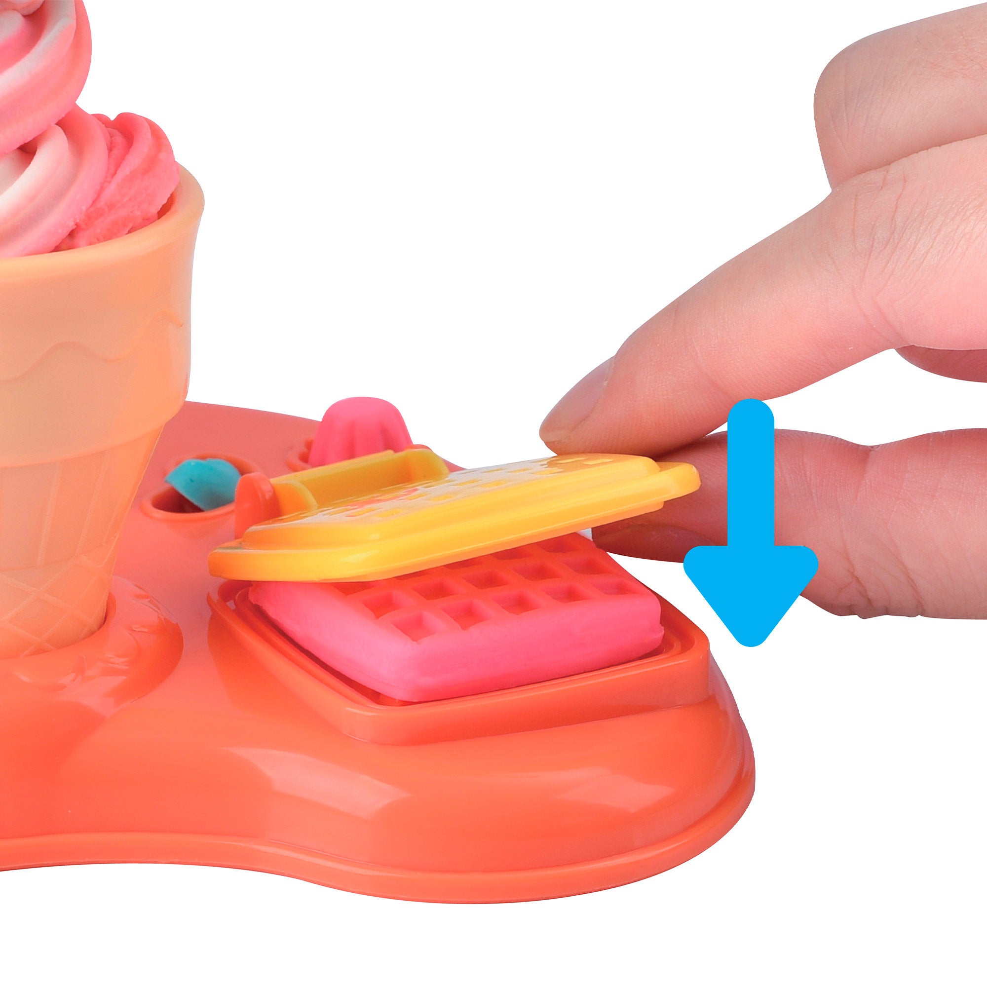 Conjunto de massa de modelar PLAY para fazer gelado, com moldes e acessórios.