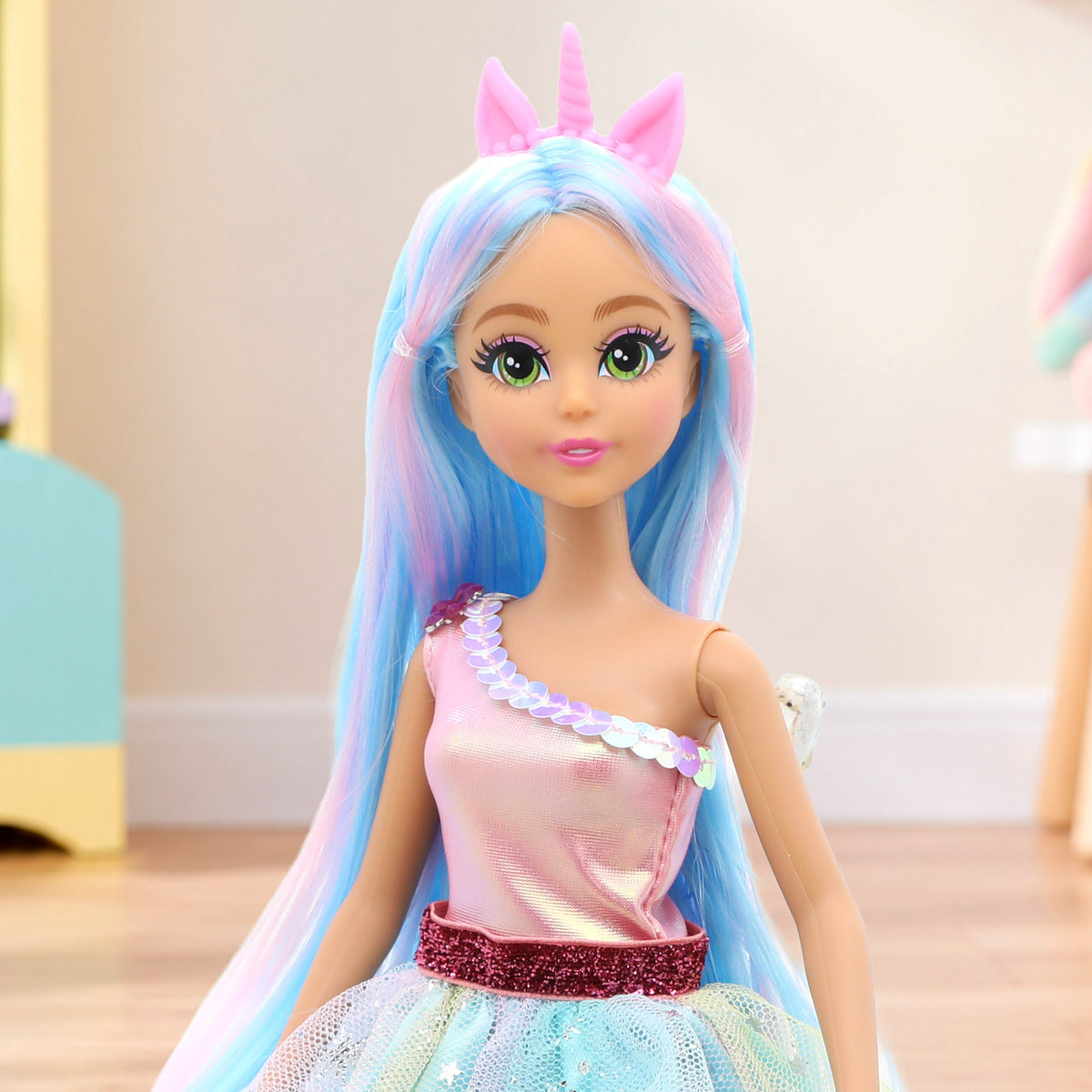 Boneca princesa unicórnio com carro + 3 anos Dreameez