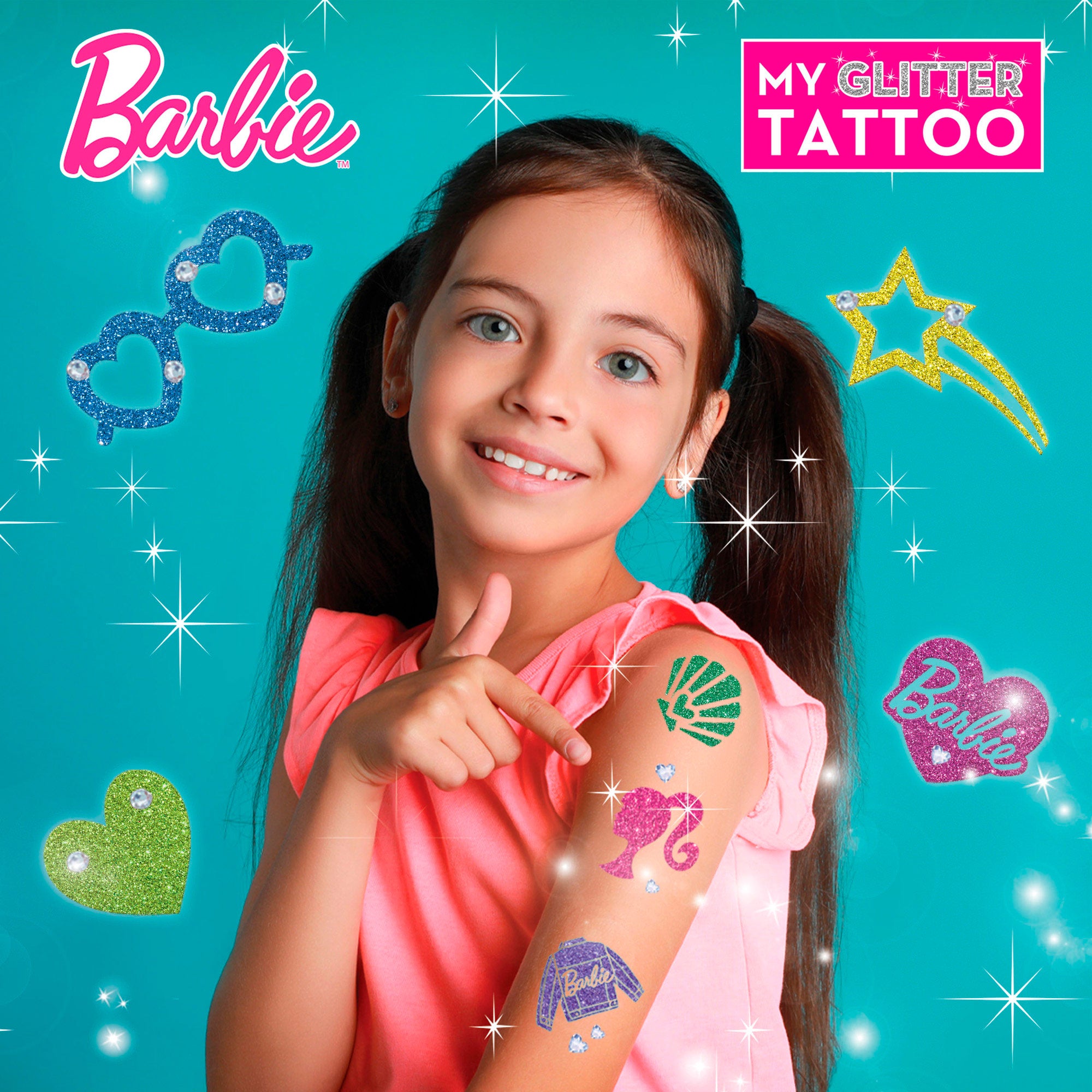 Estúdio de tatuagens brilhante da Barbie com stencils e pedras adesivas