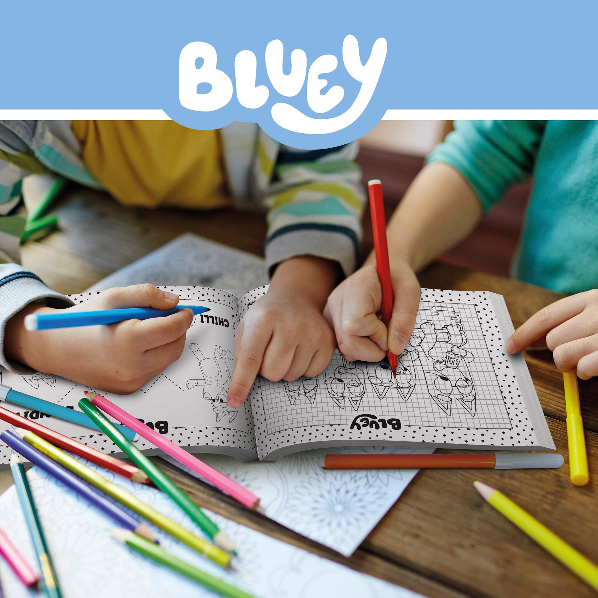 Escola de Desenho Bluey com personagens para colorir