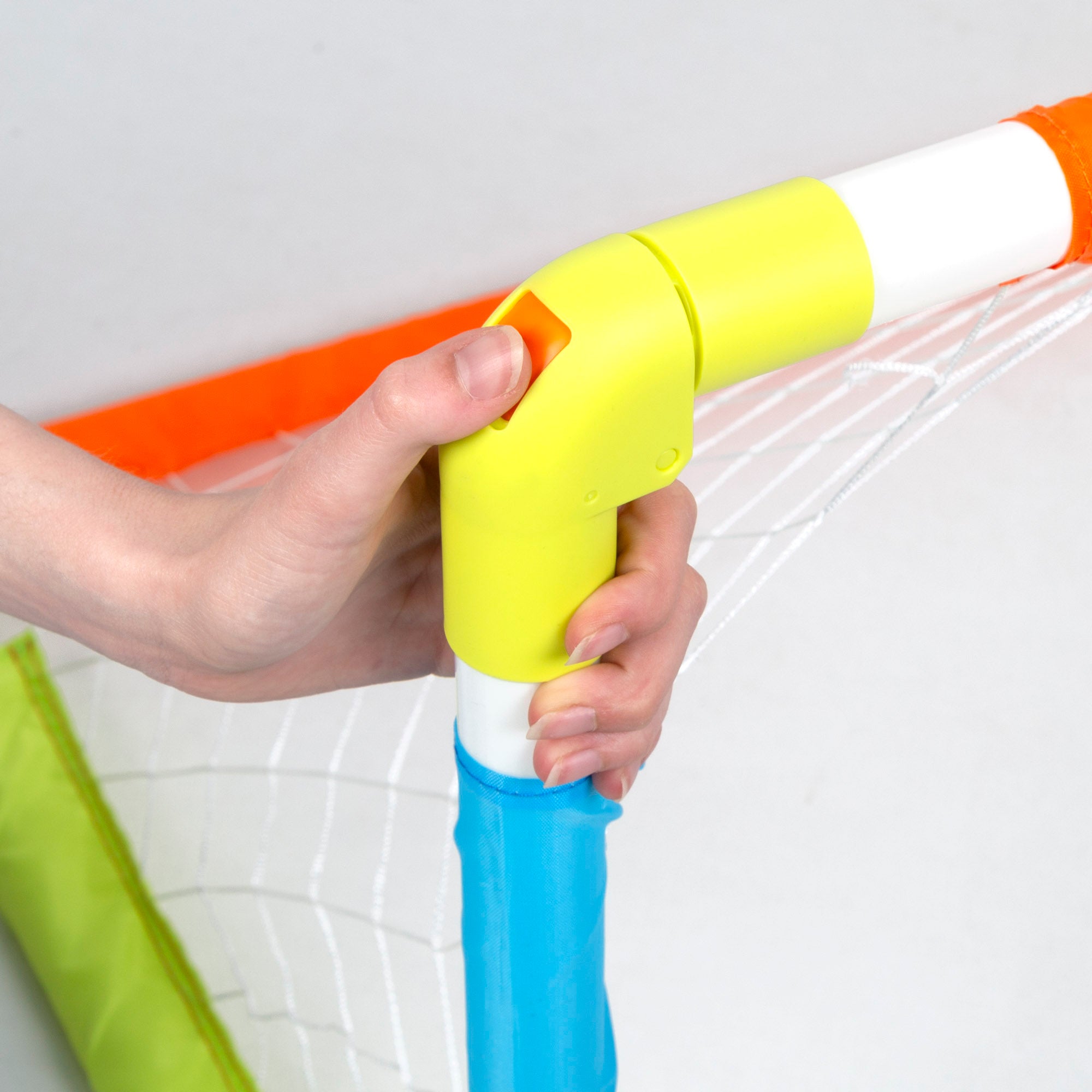 Trave de futebol infantil com bola, bomba e estacas - Área de Diversão!