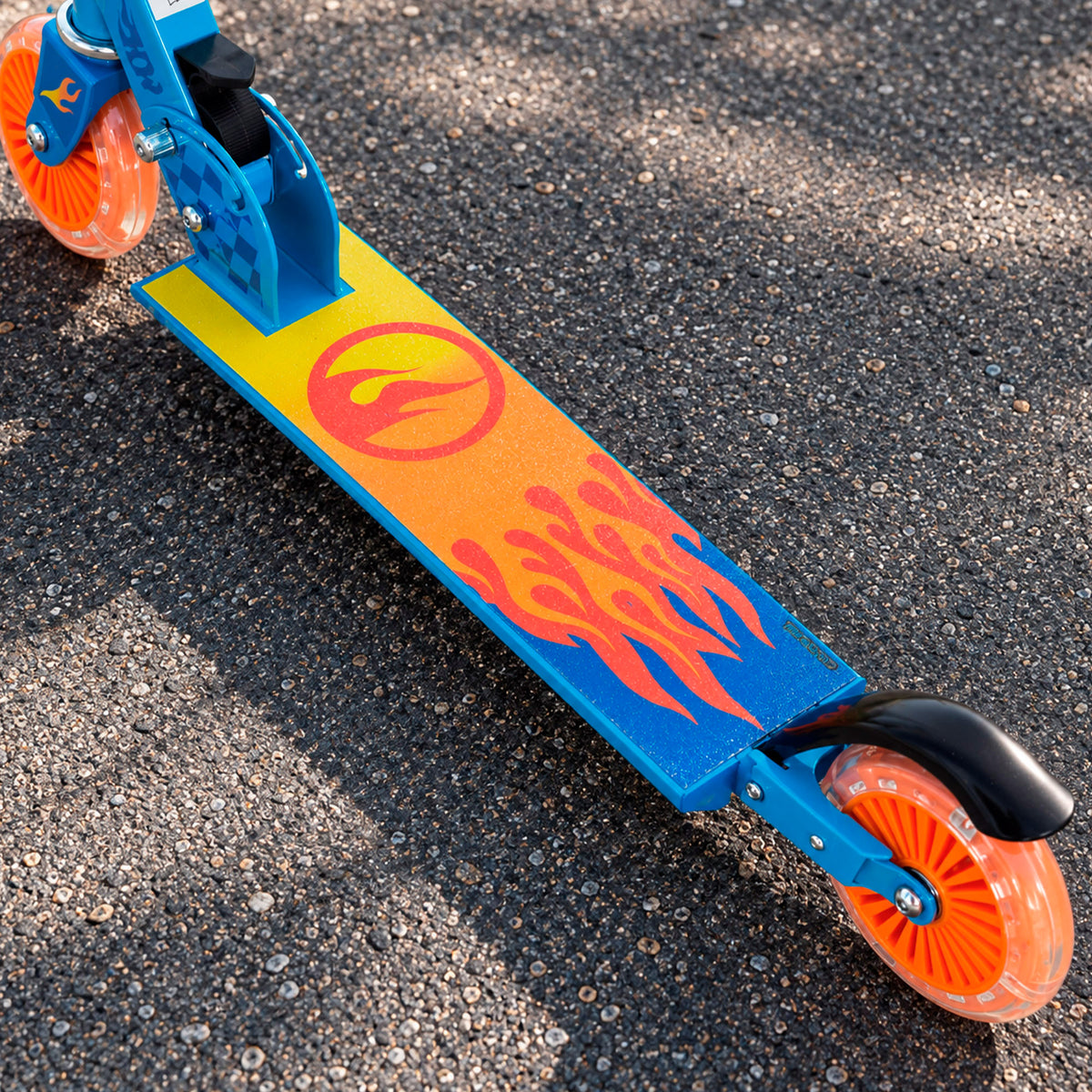 Hot Wheels Trotinete de 2 rodas dobrável com luzes e guiador ajustável