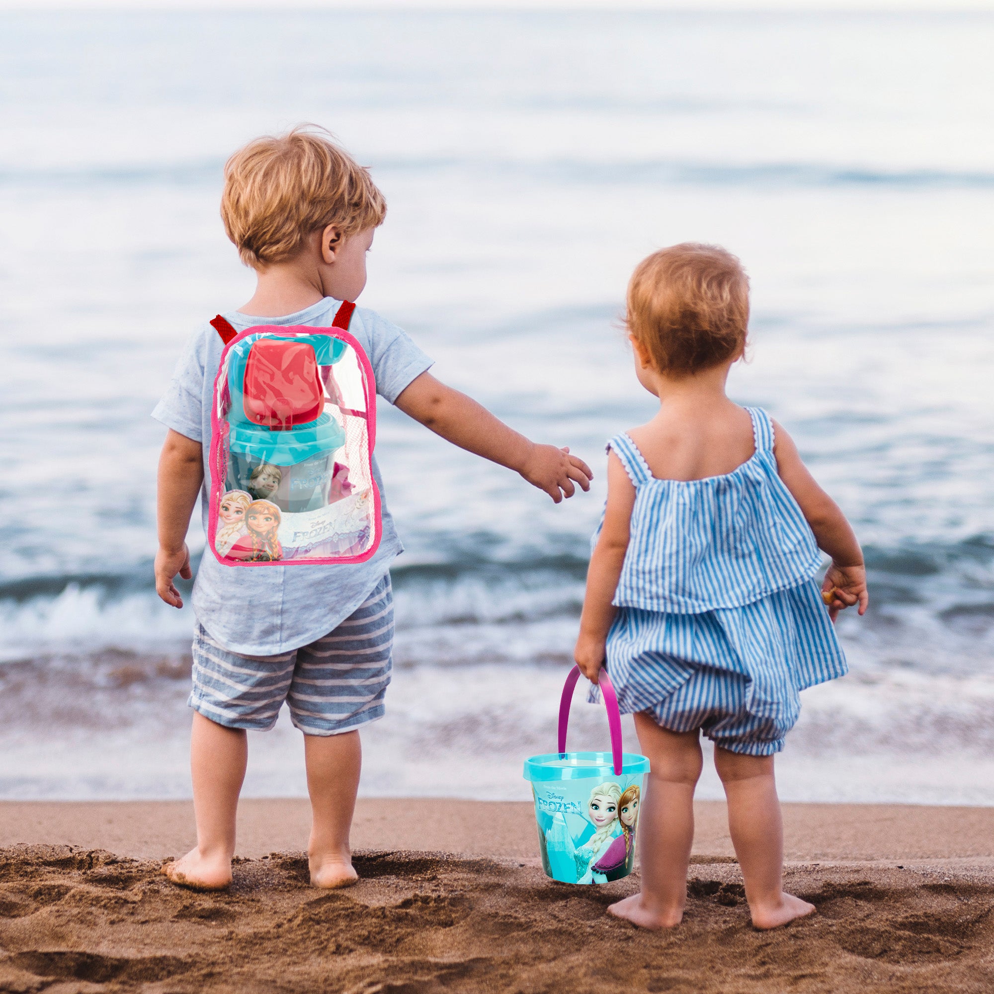 Conjunto de balde Frozen Beach com acessórios e mochila para transporte