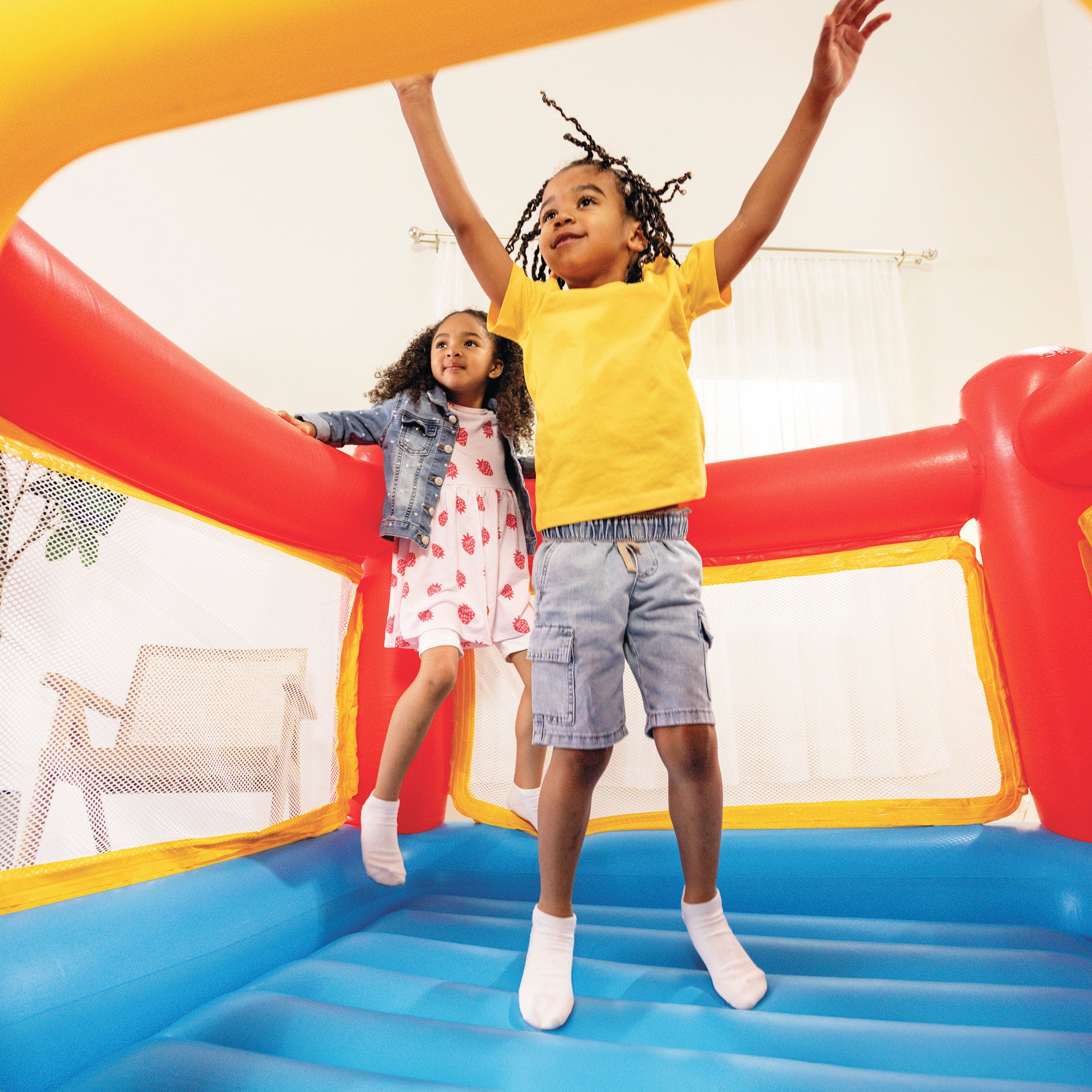 Castelo insuflável Jump-o-Lene da INTEX, 174 x 112 cm