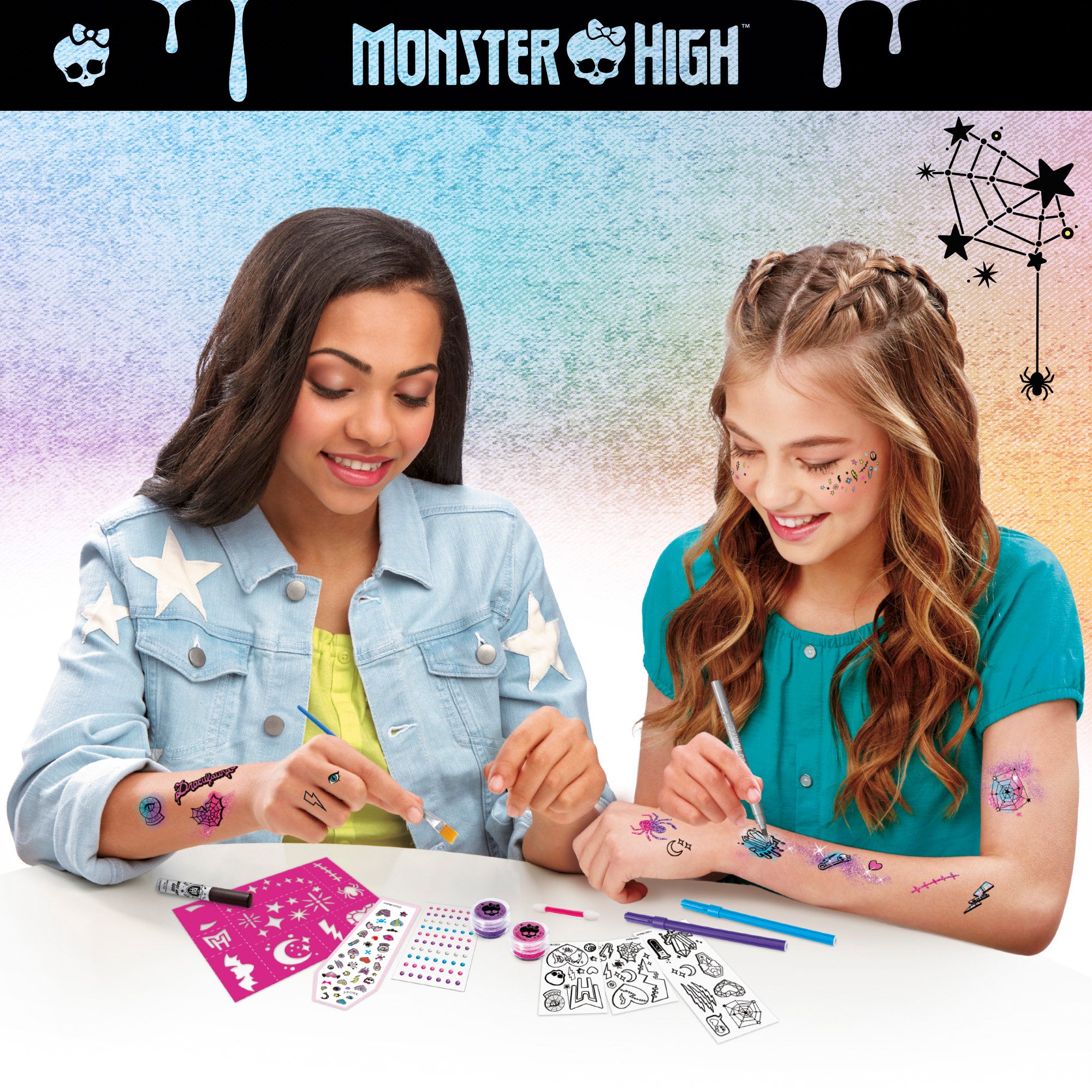 Estúdio de tatuagens e arte corporal Monster High