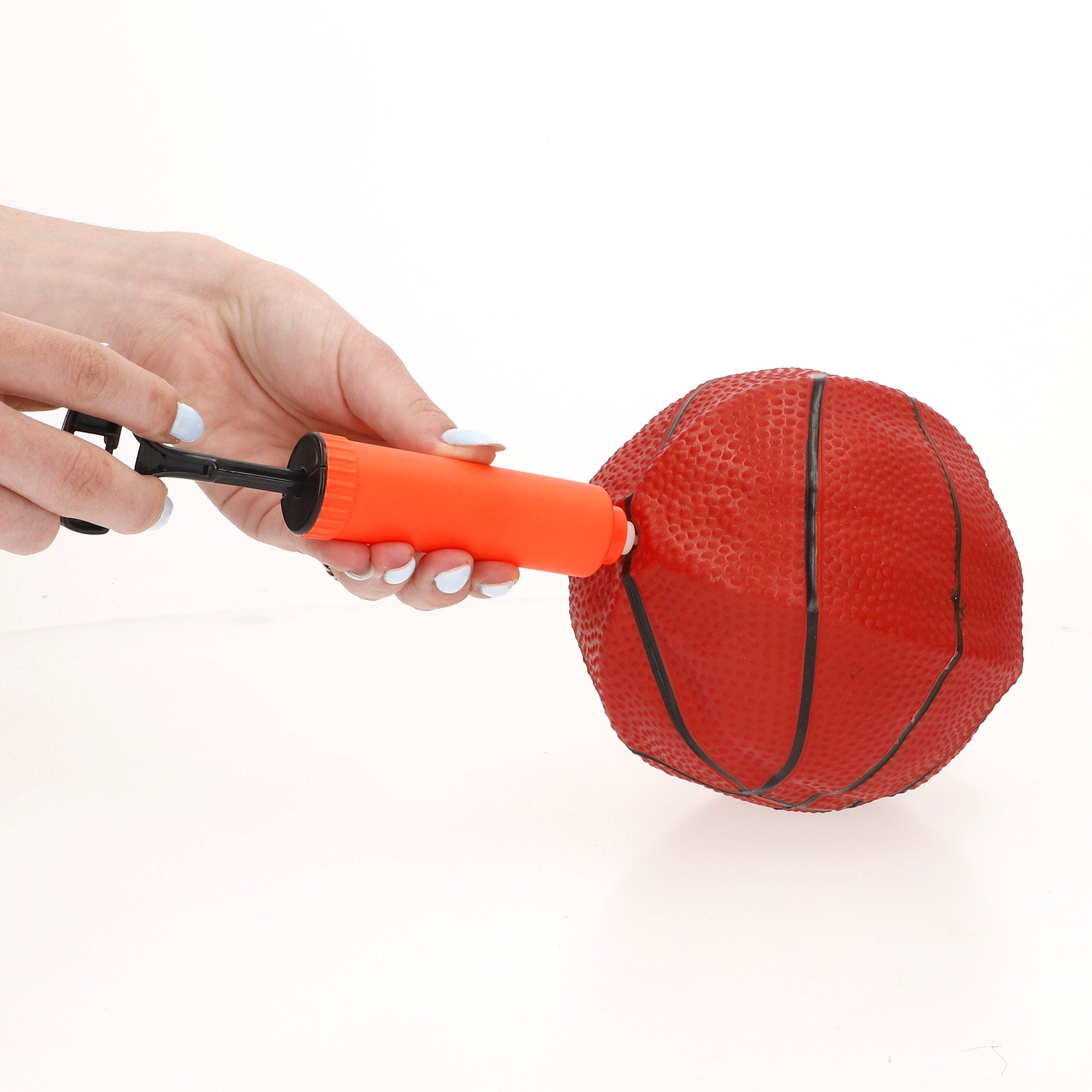 Cesta de basquetebol de parede Aktive de 32 cm com bola e bomba.