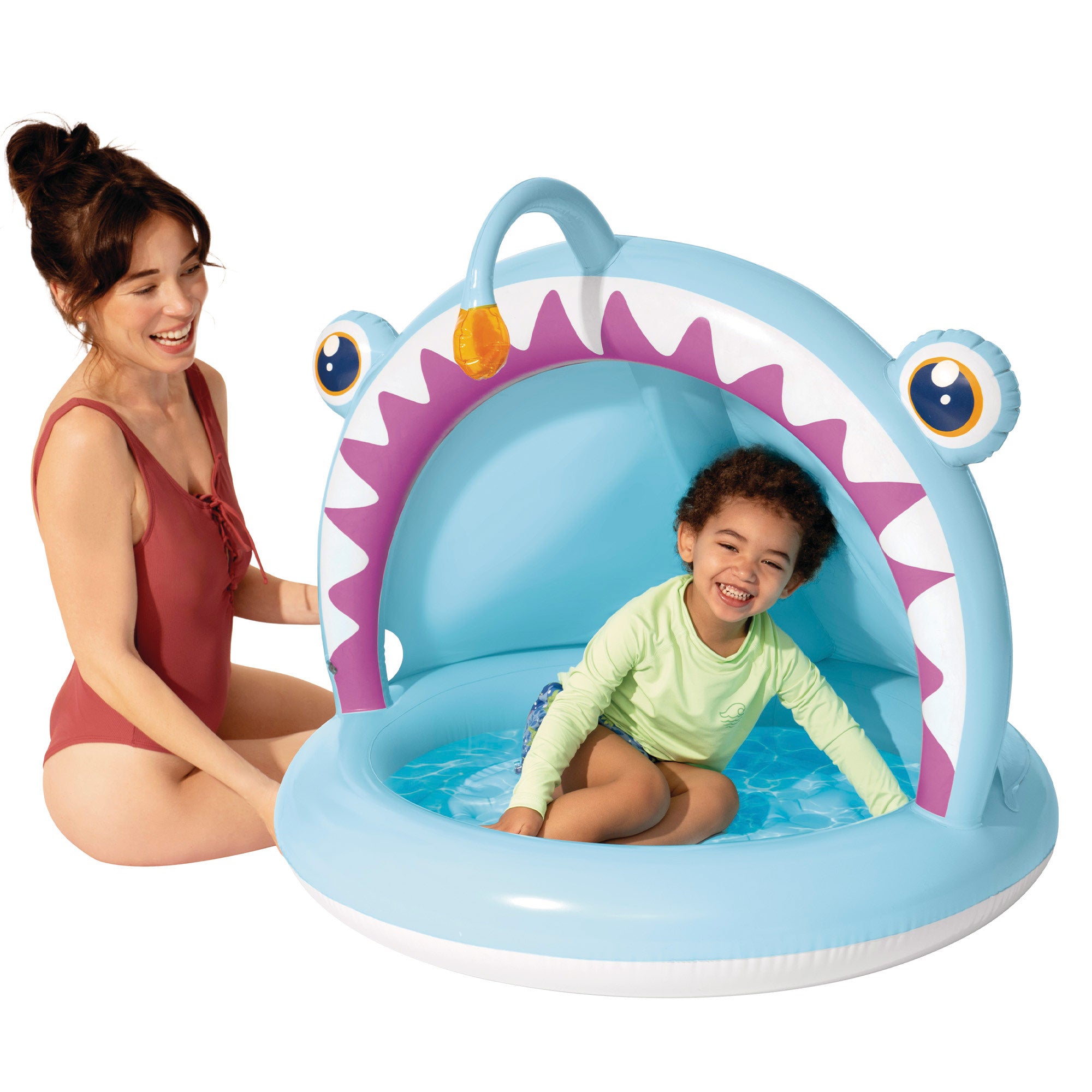 Piscina insuflável infantil INTEX em forma de peixe-anjo com cobertura e piso almofadado.