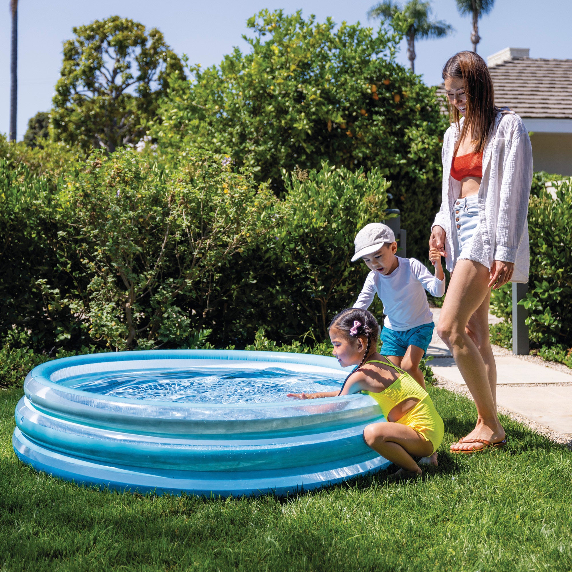 Piscina infantil insuflável INTEX Blue Biss com piso estampado
