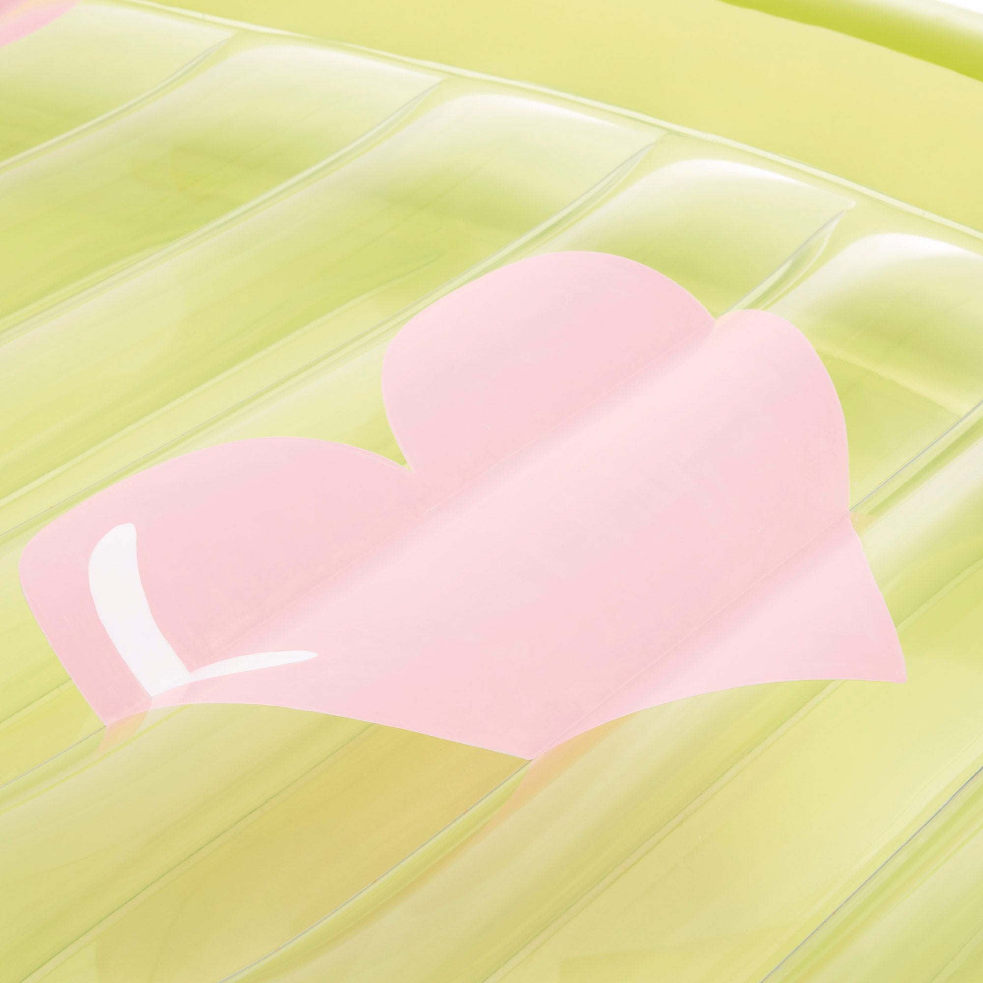 Colchão insuflável INTEX em formato de abacate