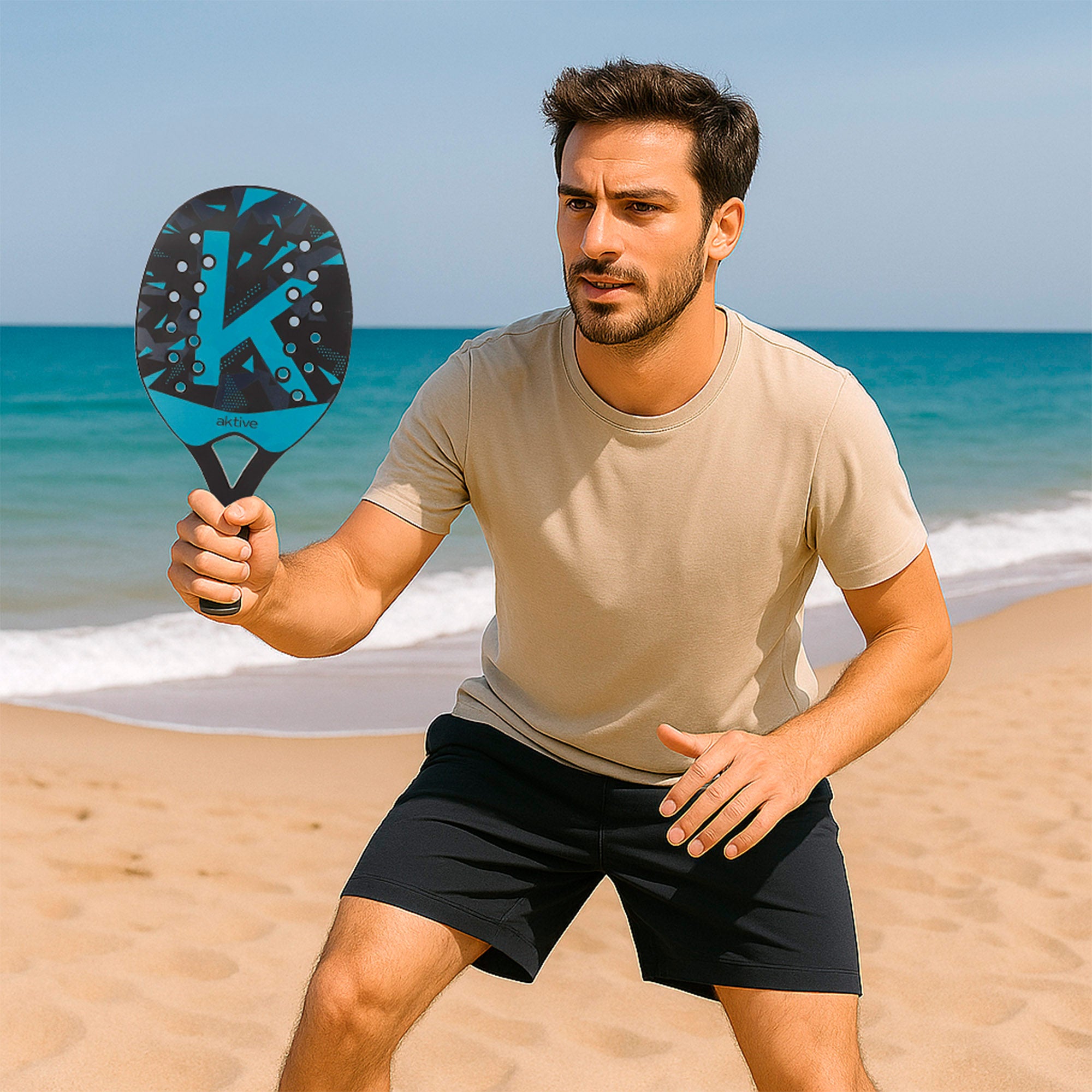 Conjunto Aktive com 2 raquetes de praia, bola e bolsa de rede.