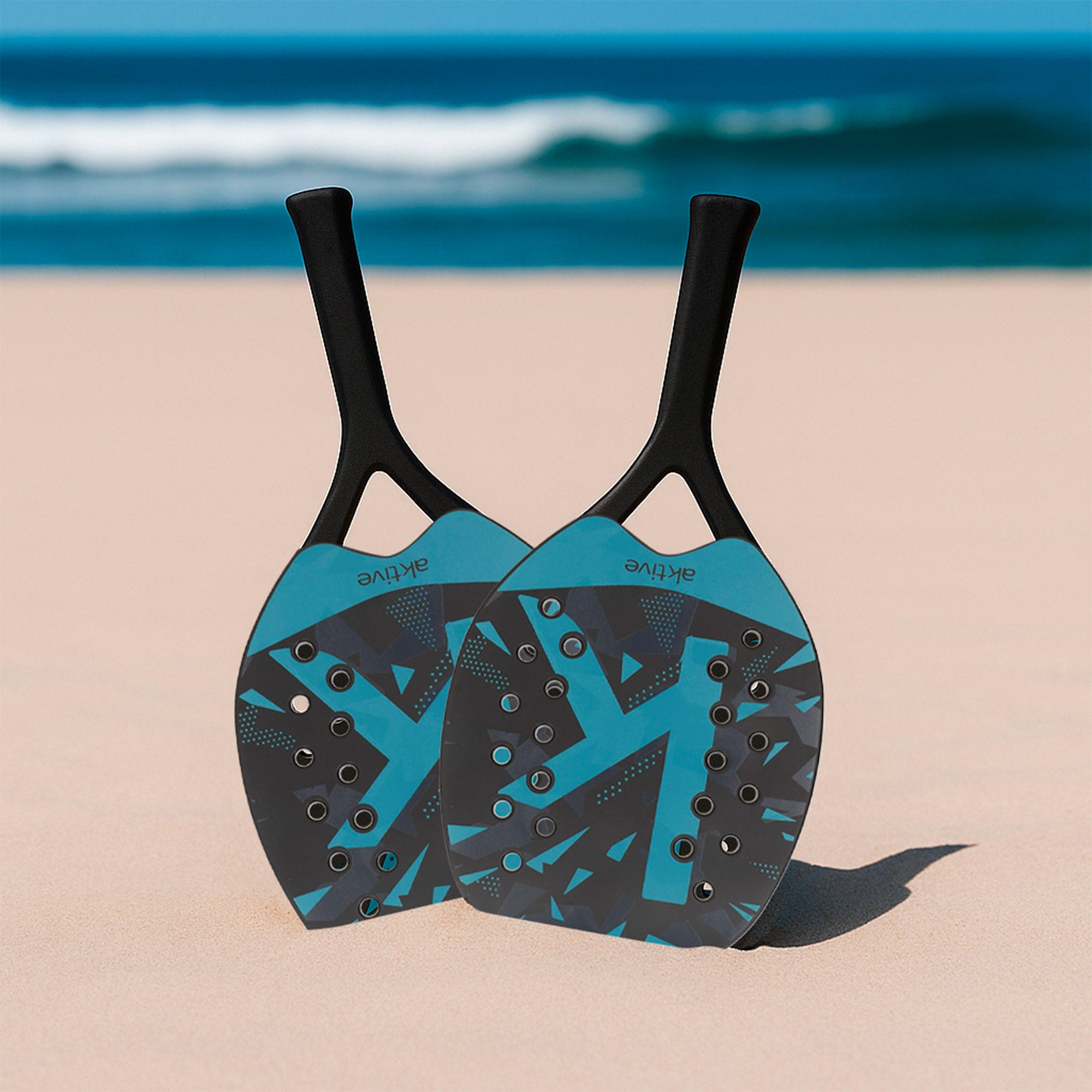 Conjunto Aktive com 2 raquetes de praia, bola e bolsa de rede.