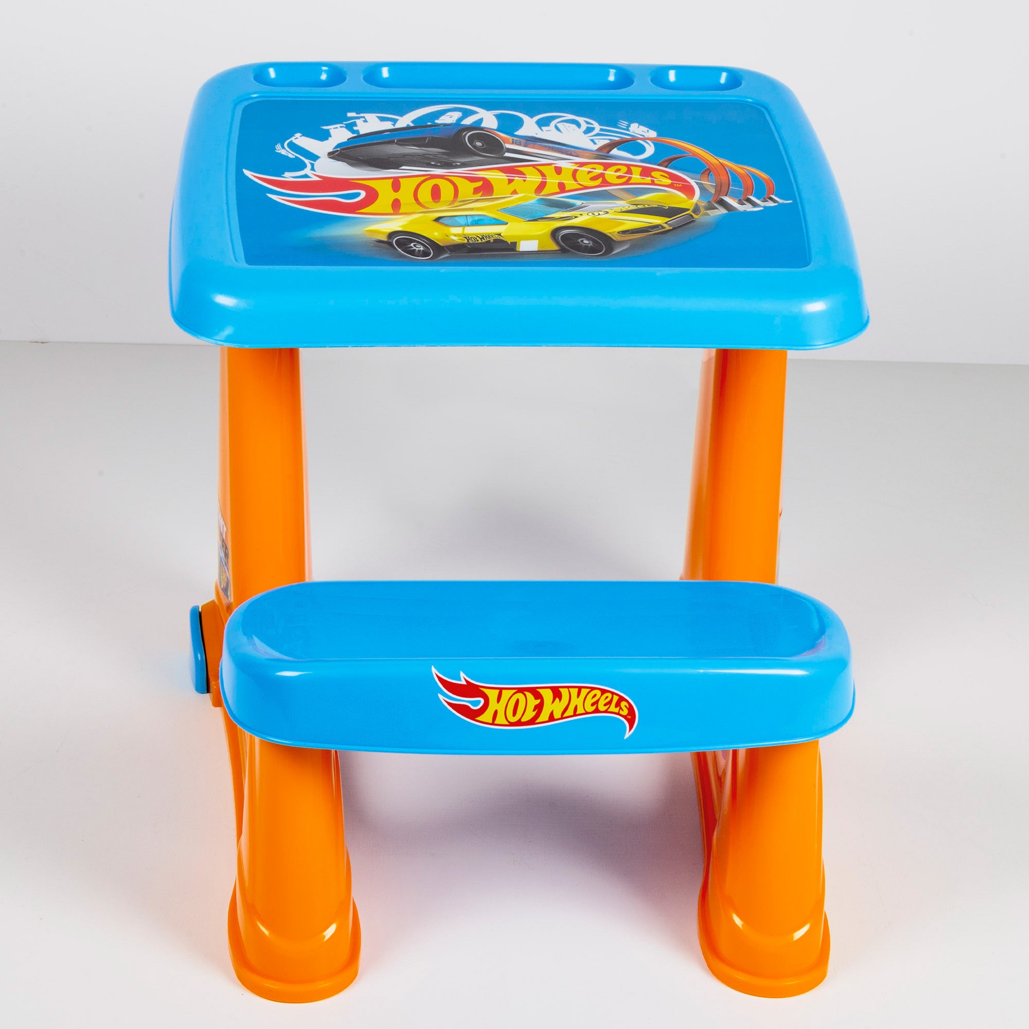 Secretária infantil Hot Wheels com assento e apoio para os pés