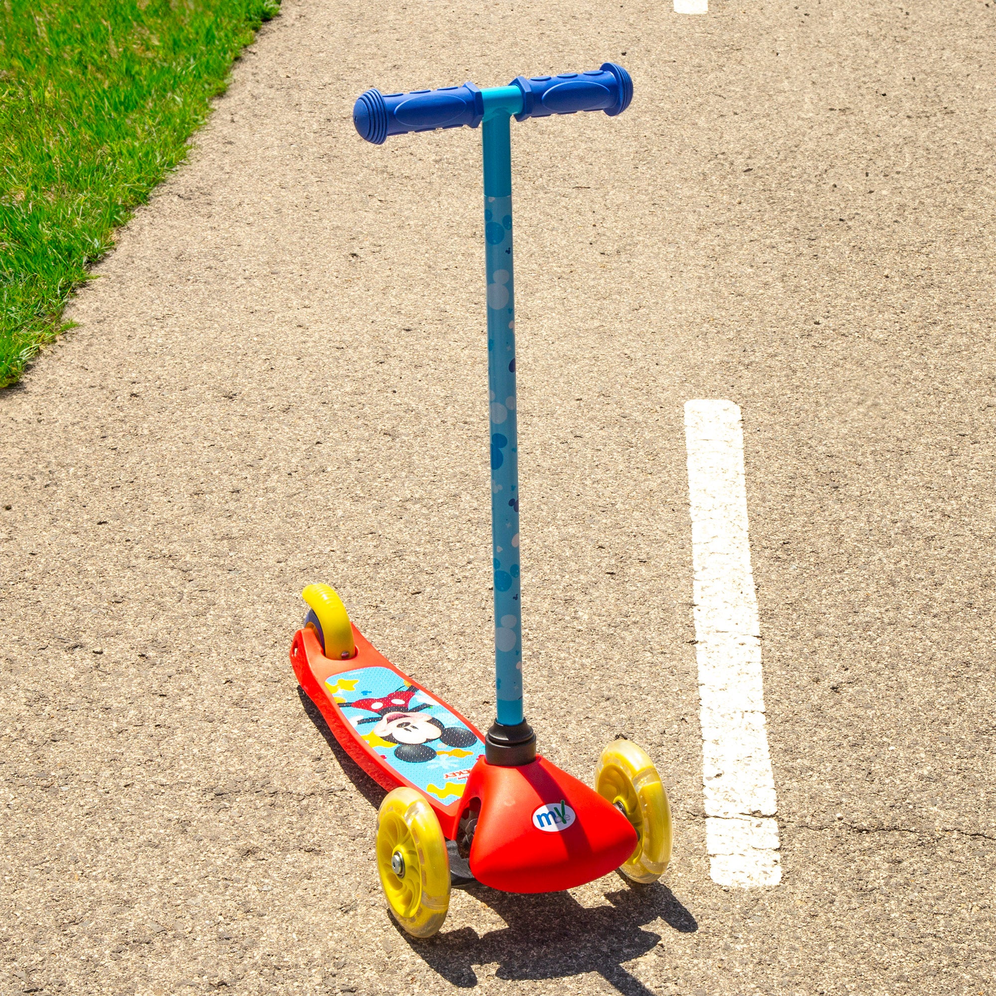 Trotinete Mickey Mouse de 3 rodas (máx. 20 kg) com luzes e travão