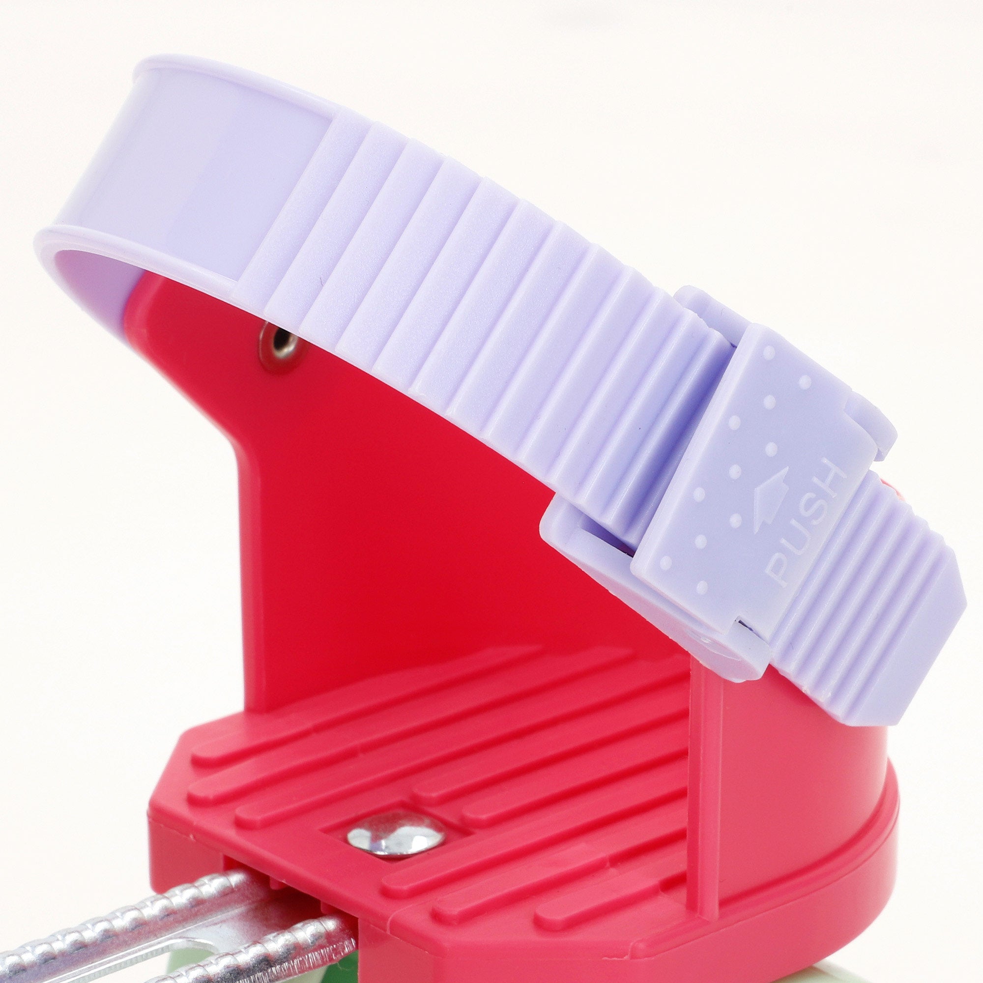 Patins Peppa Pig, 4 rodas ajustáveis, tamanhos 22 a 29, peso máximo de 20 kg, a partir dos 3 anos.