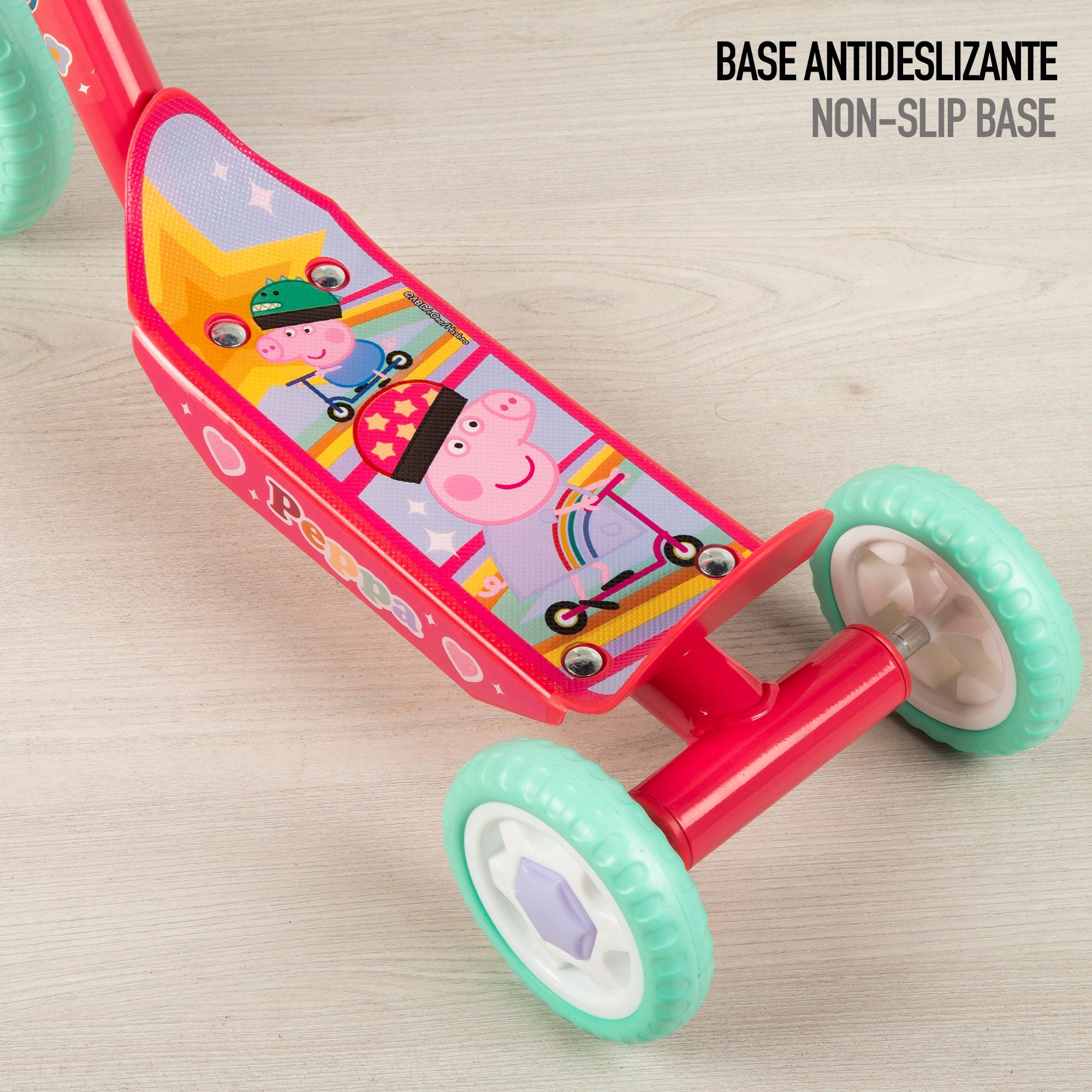 Trotinete Peppa Pig de 3 rodas, dimensões 58x36x65-70 cm, peso máximo 20 kg, a partir dos 2 anos.