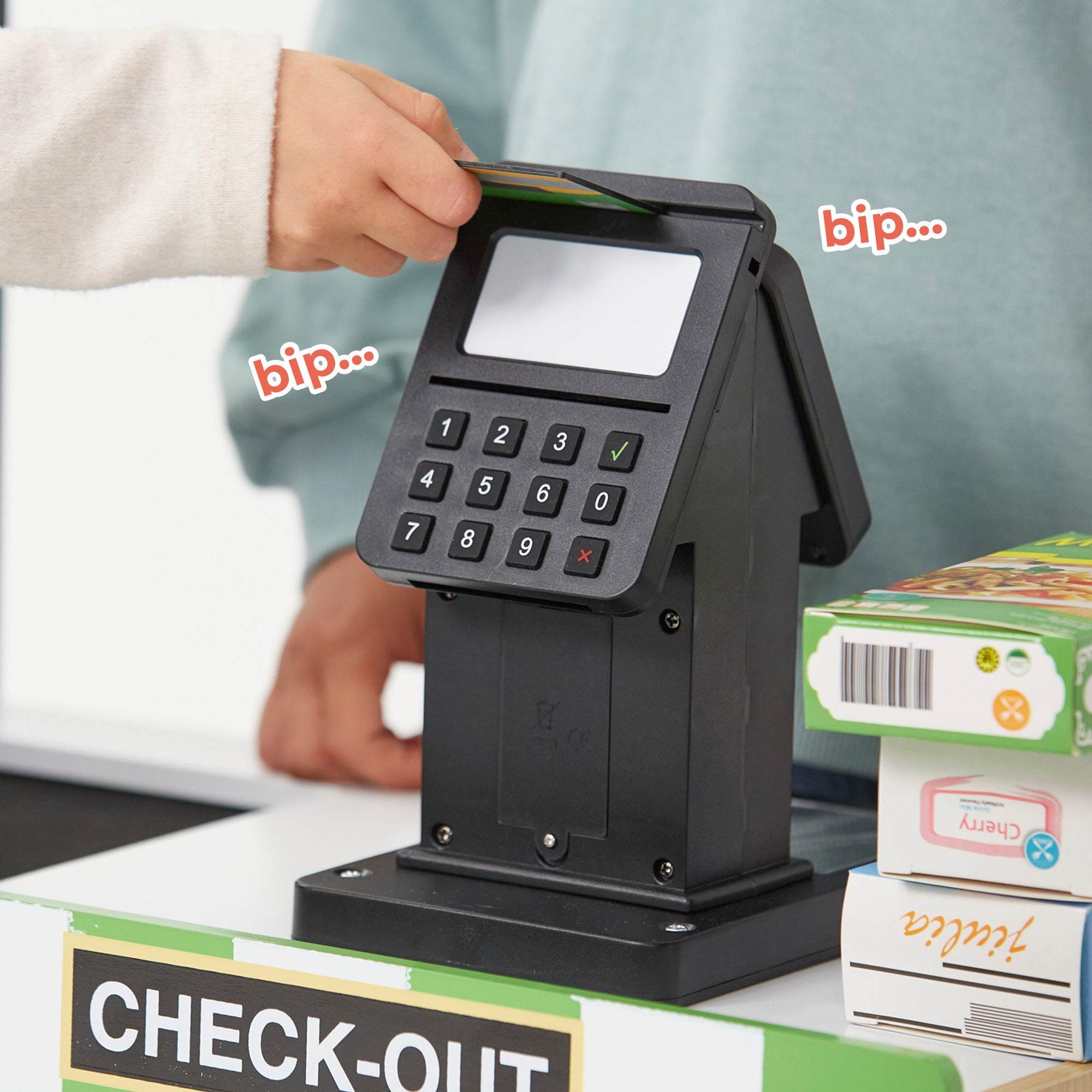 Supermercado de madeira Teamson com luz, som e acessórios.